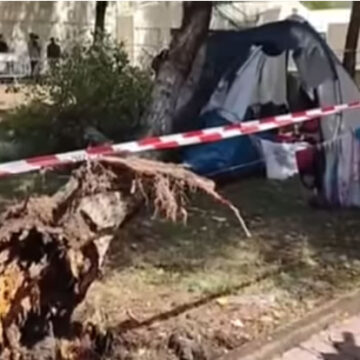 Maltempo: tragedia in un campeggio di Marina di Massa. Morte due sorelle di 3 e 14 anni