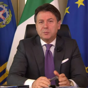 Giuseppe Conte: “Stiamo lavorando per evitare il lockdown totale”