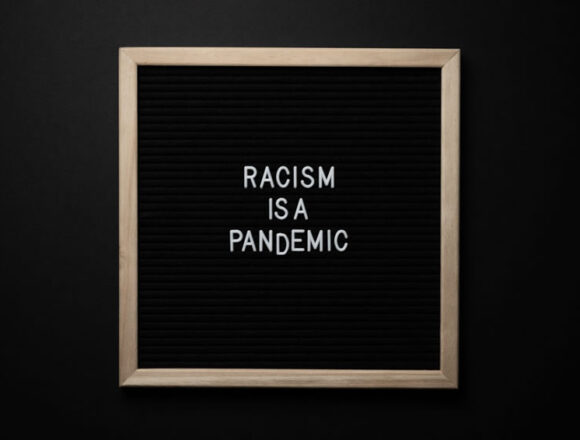 Fanatismo e razzismo fanno parte del DNA? Fanatismo e razzismo fanno parte del DNA?