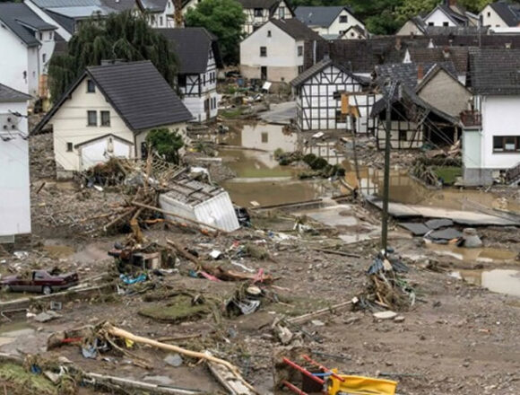 Alluvione Germania, Merkel: ‘E’ una catastrofe’ Alluvione Germania, Merkel: ‘E’ una catastrofe’
