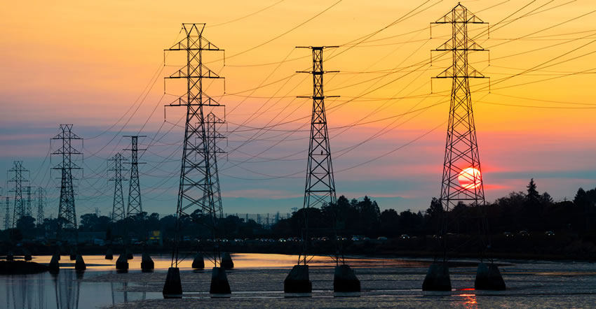 California: il costo dell’energia elettrica sale vertiginosamente ma è a rischio la tenuta del sistema elettrico