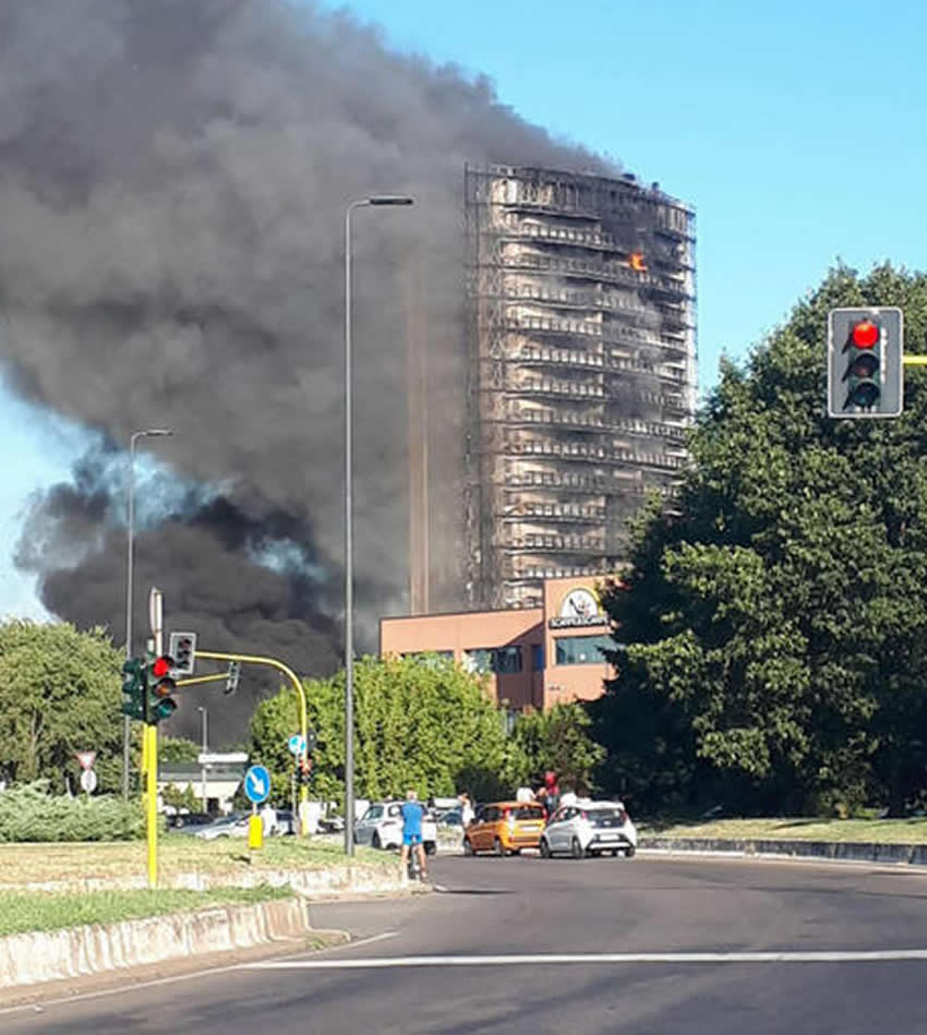 Milano: palazzo di 15 piani distrutto da un violento incendio