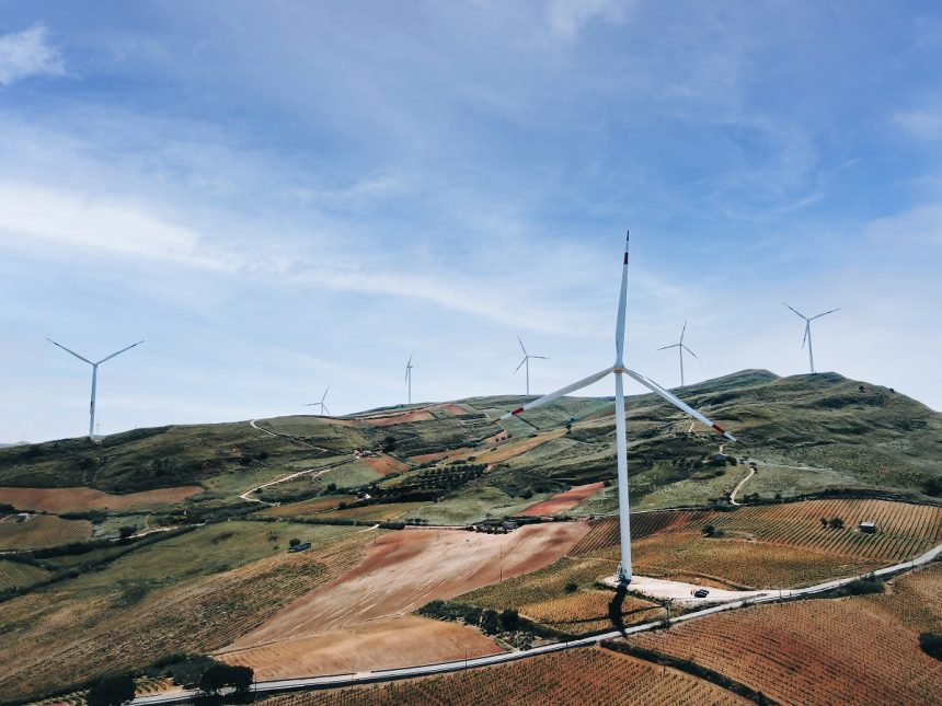 Ambiente: 30.000 tonnellate di carta prodotte con il vento…