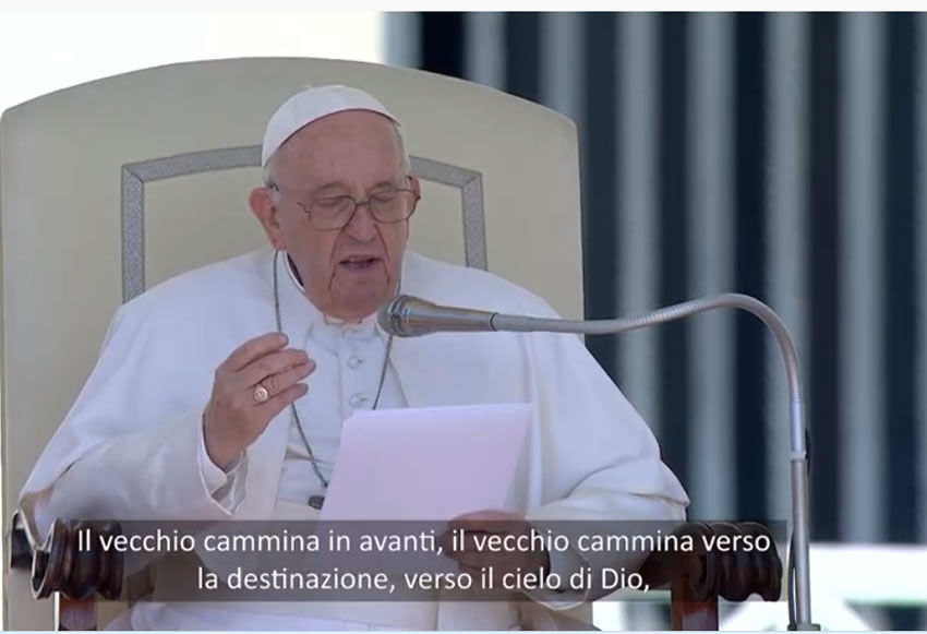Papa Francesco: elogio della vecchiaia