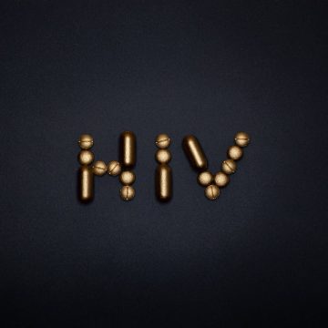 Salute – Pazienti sieropositivi: serve potenziare la rete Hiv e la formazione degli operatori sanitari