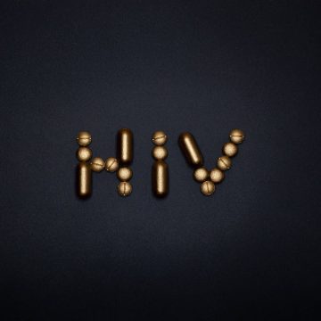 Salute – Pazienti sieropositivi: serve potenziare la rete Hiv e la formazione degli operatori sanitari