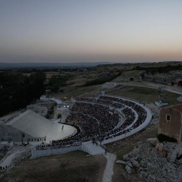 Siracusa, Teatro Greco stagione 2022: nuove agevolazioni per i residenti per le repliche dall’1 al 6 Luglio
