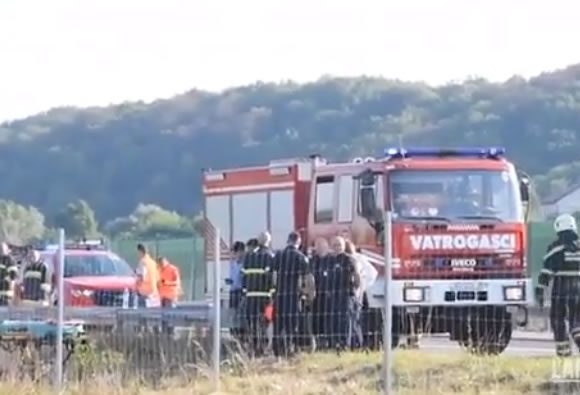 Pullman diretto a Medjugorje esce di strada: 12 vittime e decine di feriti