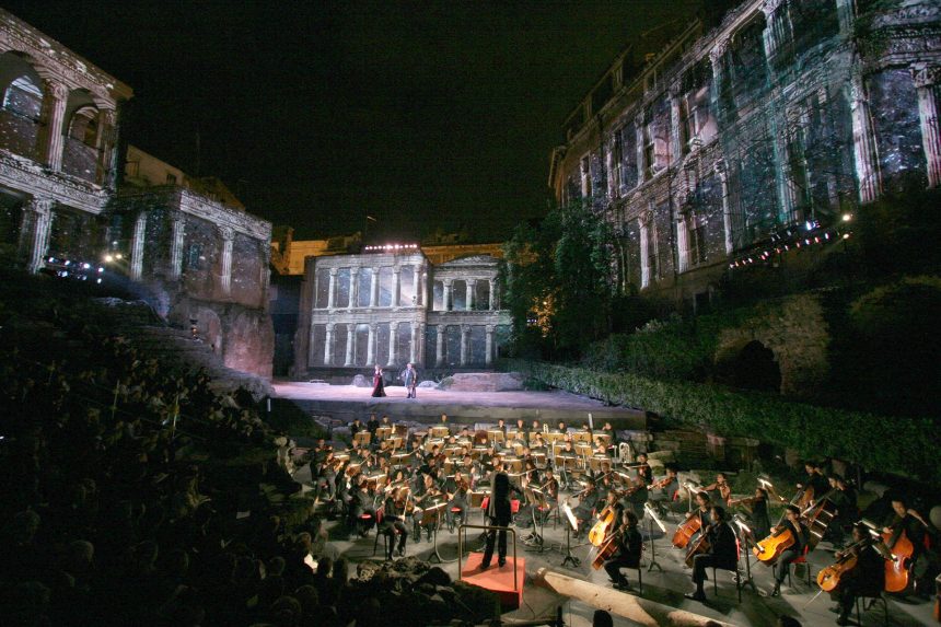 Bellini Festival – mostra fotografica “Sulle sacre pietre – La “Norma” – Teatro Antico di Taormina – dal 23 settembre al 3 novembre 2022