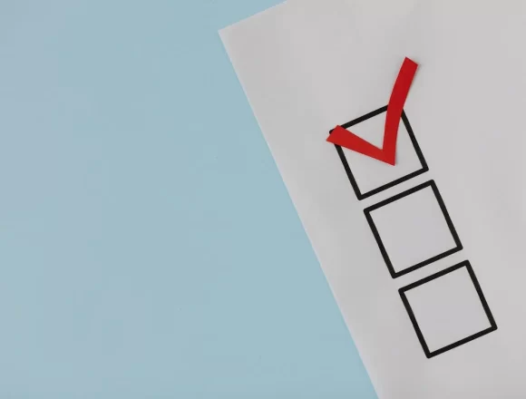 pexels-photo-8850706 Elezioni: Come voteranno gli italiani domenica? Ecco cosa ci dicono le neuroscienze