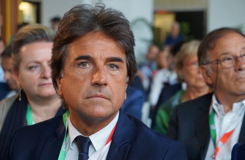 Manovra – Pella, deputato Forza Italia e relatore della manovra: “Allo studio uso POS a 30 euro come richiesto dall’Ue”