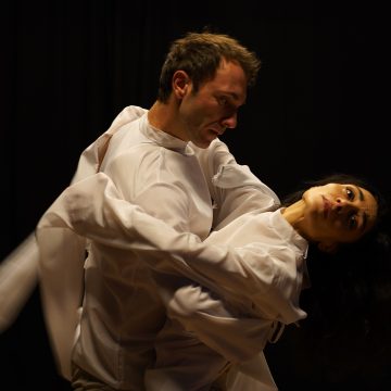 Roma,  Teatro Cometa Off – La Compagnia InControVerso presenta “LA CASA DELLE API” – dal 14 al 19 Febbraio