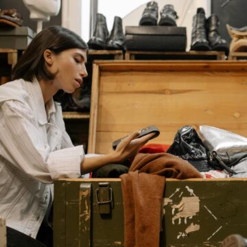 Minimalismo e frugalità sfidano la cultura dei consumi
