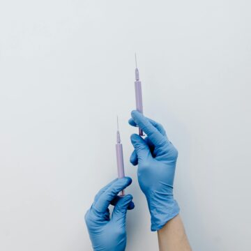 Inchiesta: dai vaccini anti covid19 a quelli per combattere i tumori