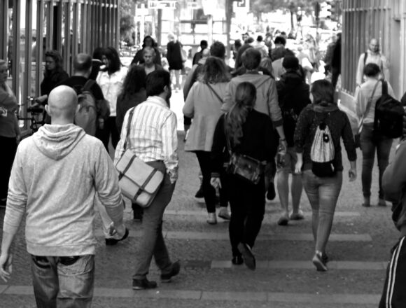 pexels-ingo-9816 Esplosione demografica e declino sono correlati alla stabilità dell’ambiente e dell’economia