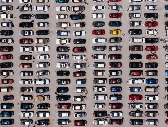 Automobili: per il 50% degli automobilisti cercare parcheggio è più stressante di guidare
